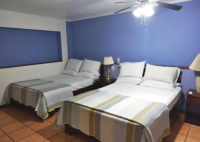 Hotel Puerta Del Sol - San Jose Airport