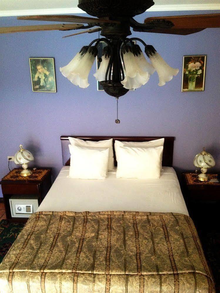 Hotel Puerta Del Sol - Airport 3*